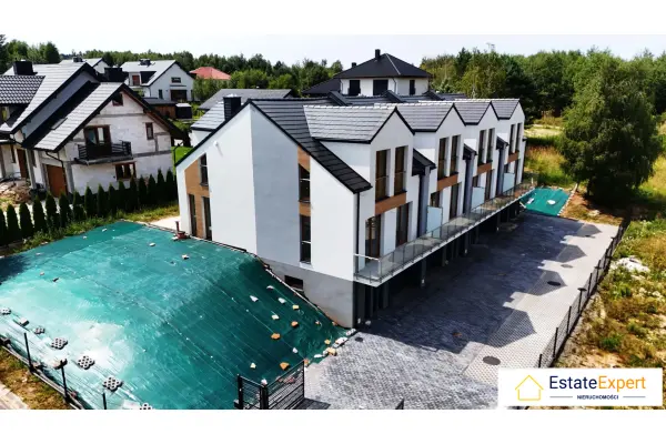 świętokrzyskie, kielecki, Górno, Radlin, Dwa piętra komfortu - dom z ogrodem w otoczeniu natury.